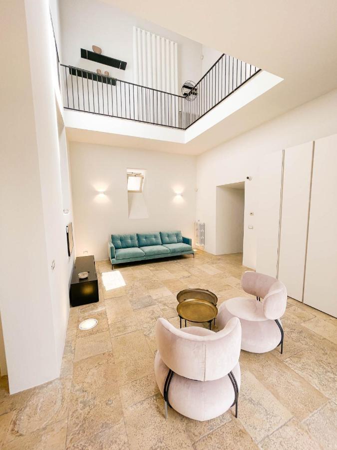 Terrazzini Cibele Bed & Breakfast Andria Bagian luar foto